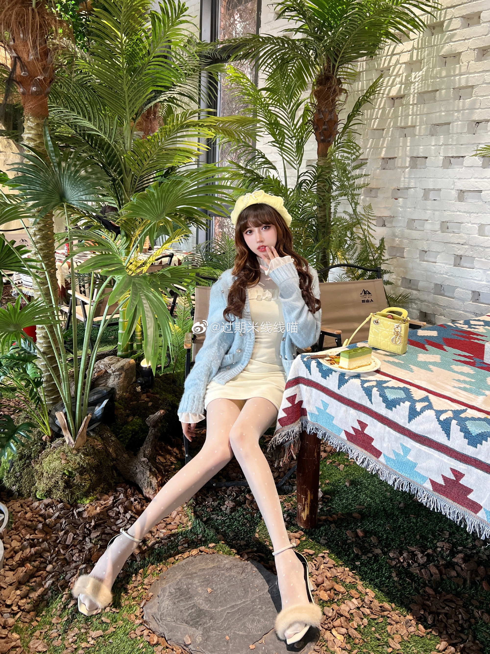 《过期米线线喵》最新cosplay图片