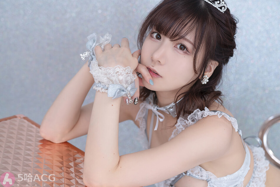 推特美女小姐姐《けんけん》图片