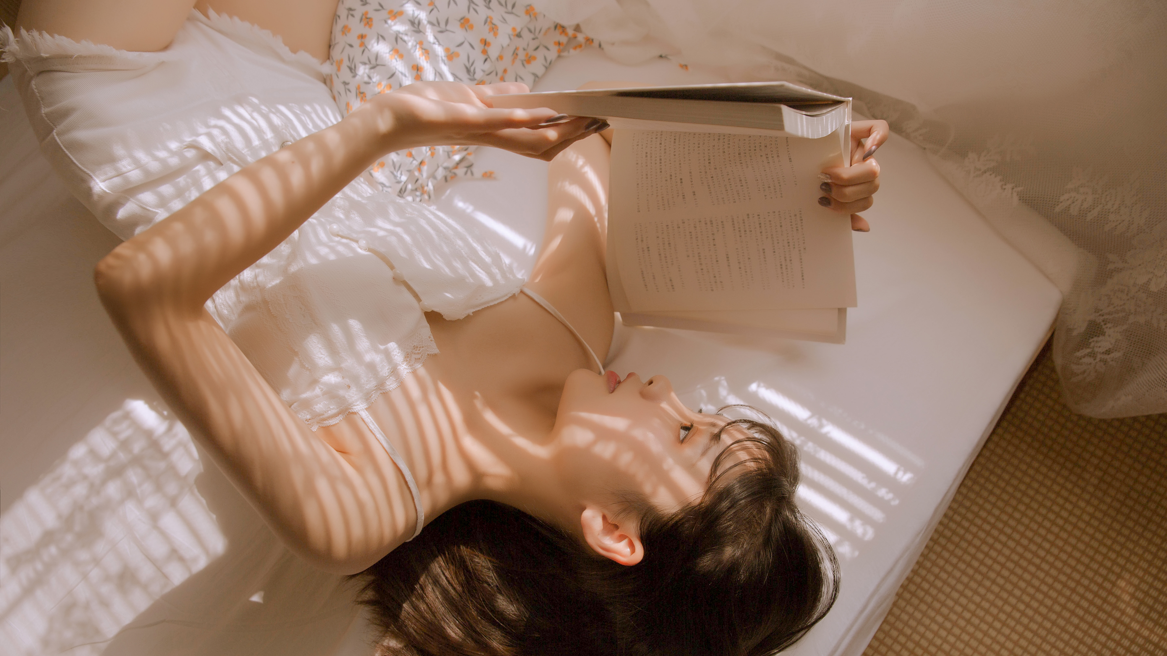 4k壁纸，纯欲系美女张木羽 居家女友看书