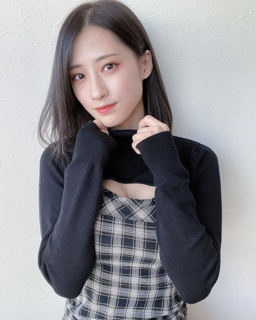 日本短发美少女[澄田绫乃]自拍图片