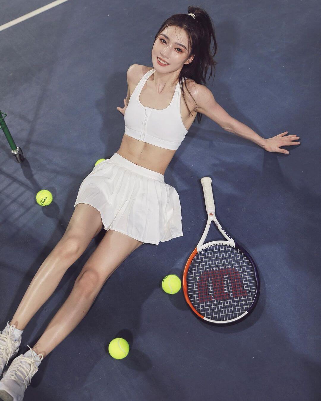 陈暖央写真合集-90后身材比例完美的网红健身女神