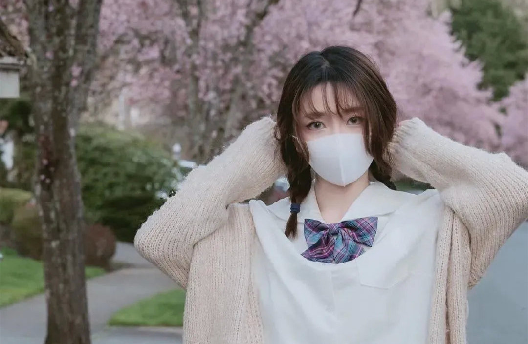 玩偶姐姐HongkongDoll陪玩系列视频是什么梗