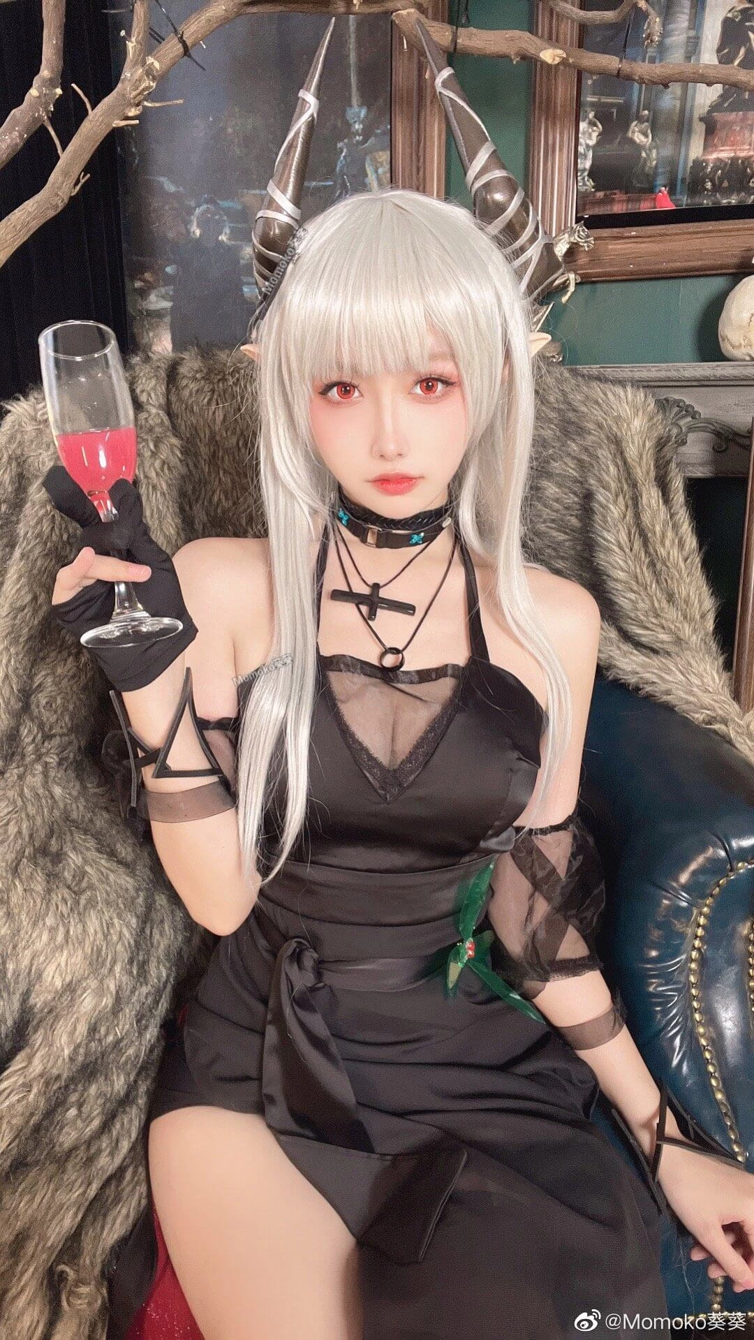 Momoko葵葵，cos作品图片