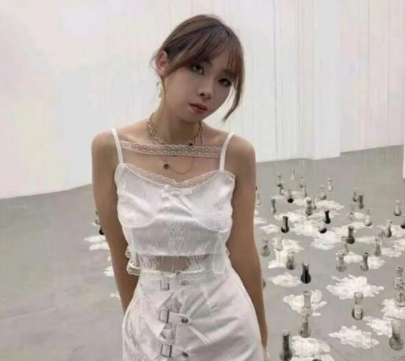 玩偶姐姐露脸照片