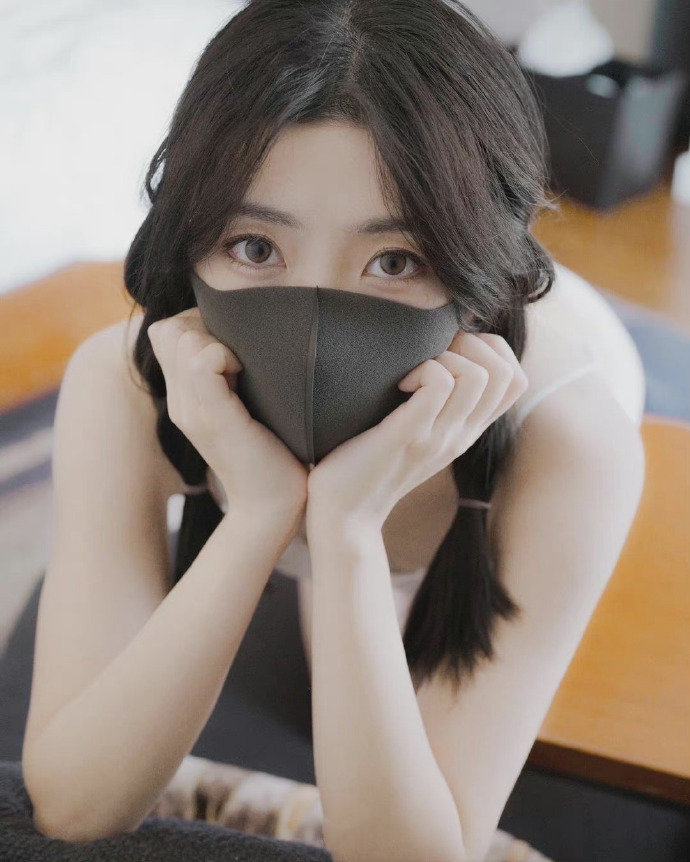 抖音玩偶姐姐图片