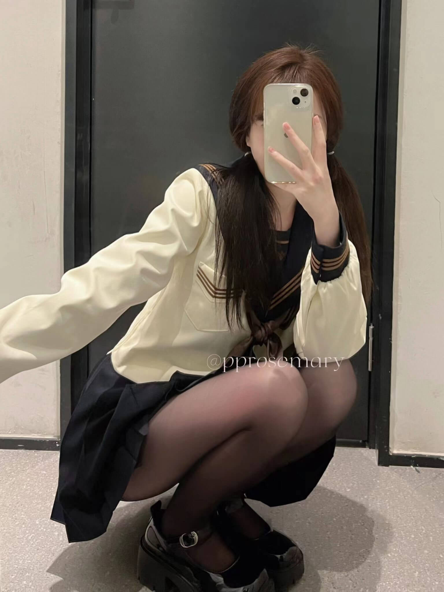 推特清纯小姐姐《pprosemary》图片合集