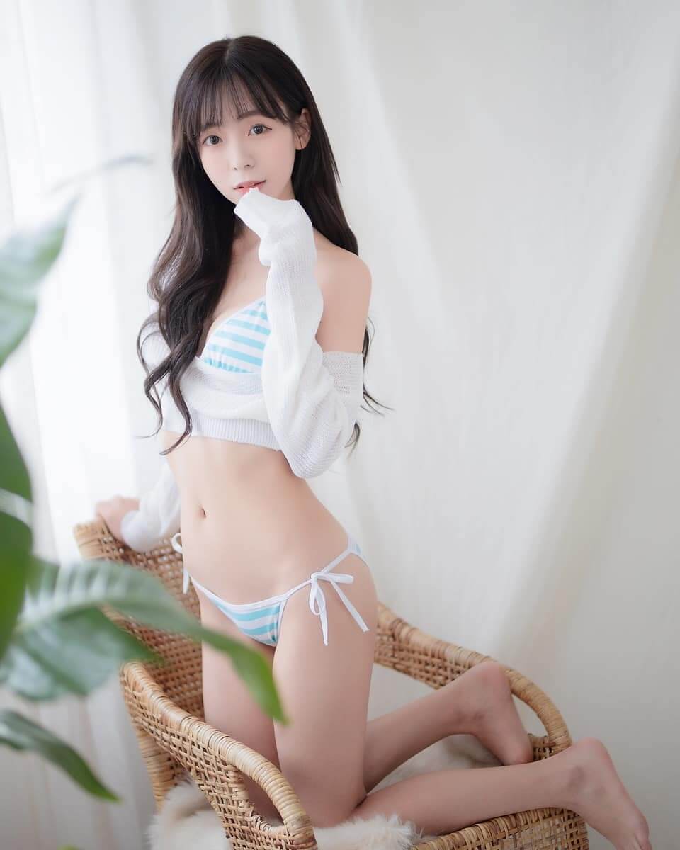 韩国模特Leeesovely,李素英图片