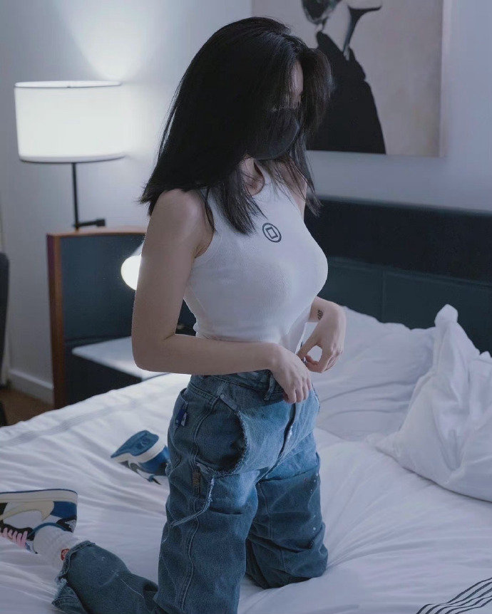 抖音玩偶姐姐图片