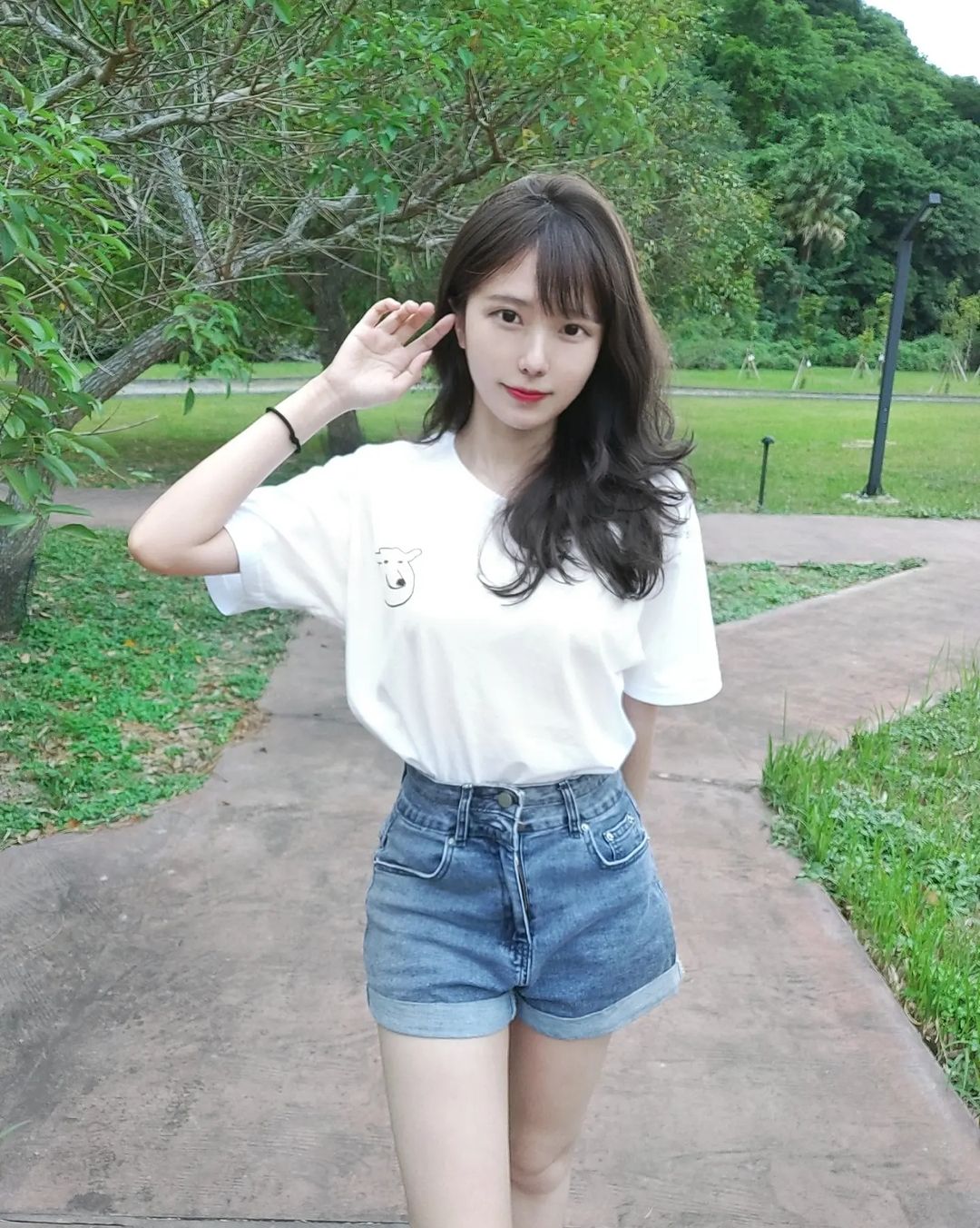 台湾清华校花级美女 阿倪图片