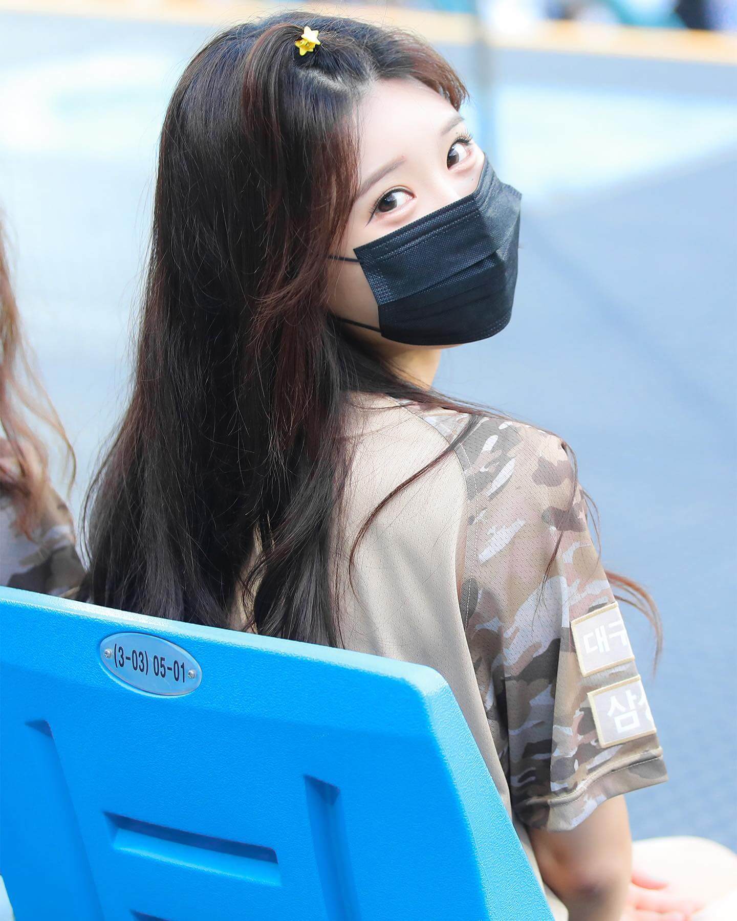 可爱的韩国啦啦队队长崔洪罗图片