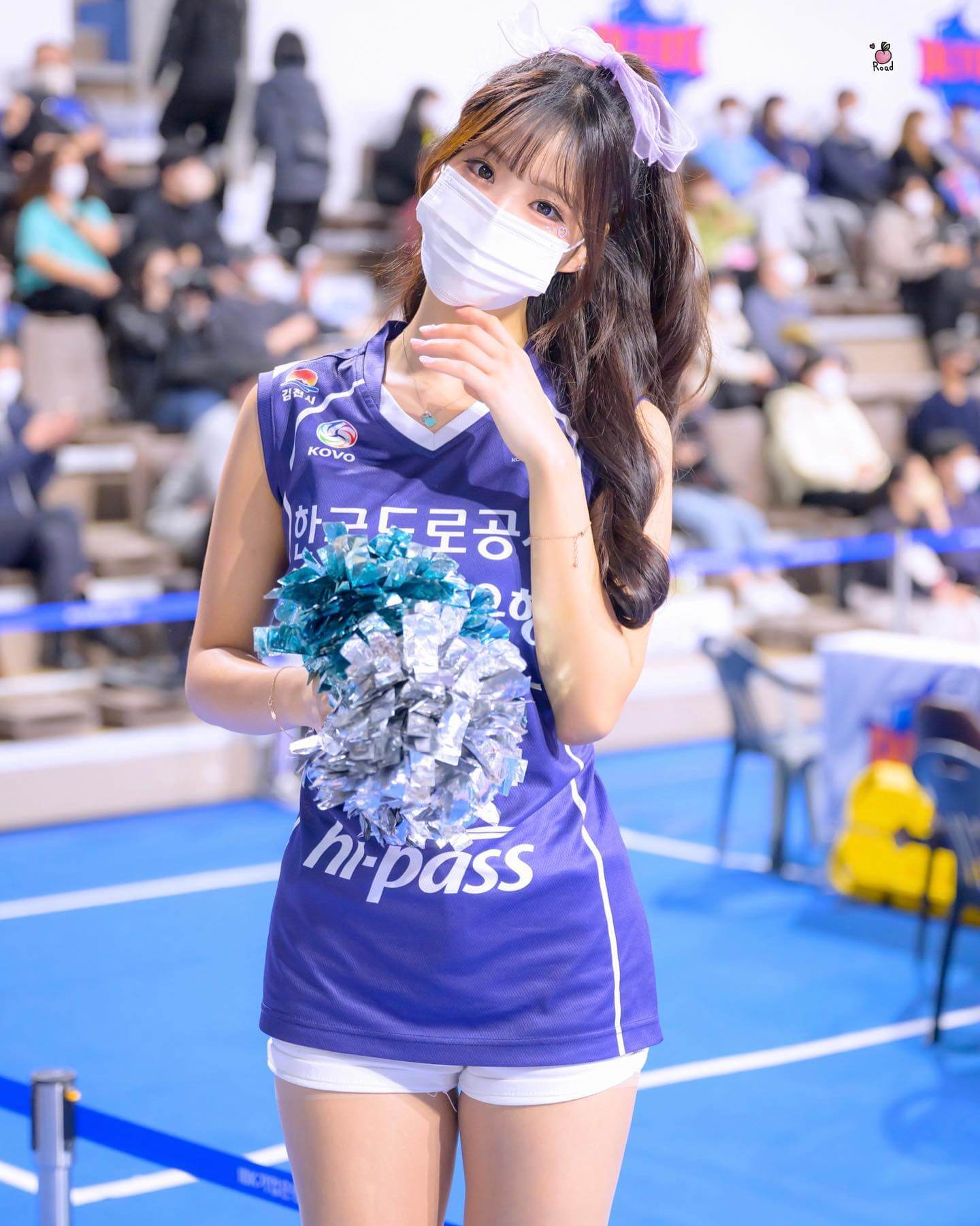 可爱的韩国啦啦队队长崔洪罗图片