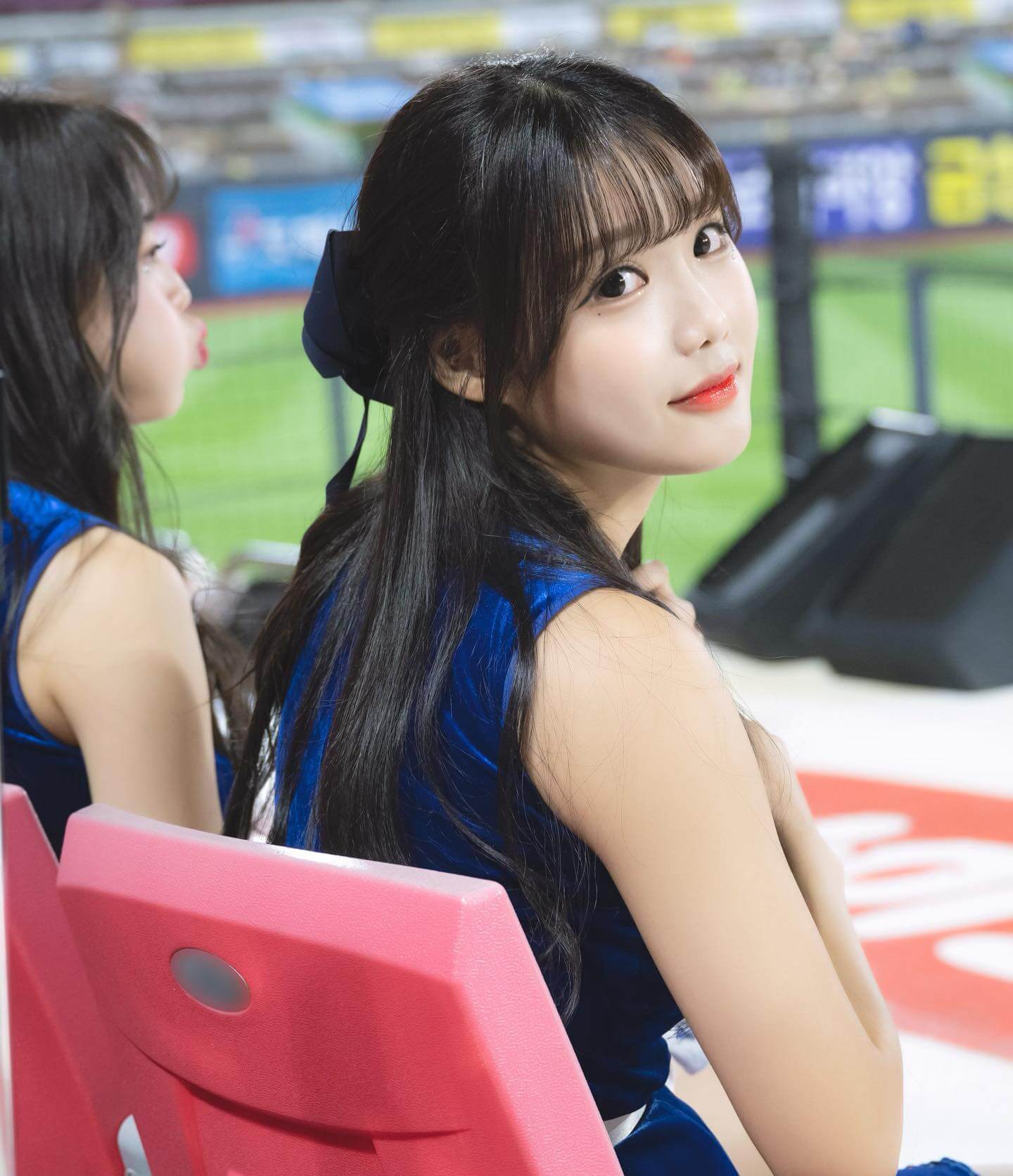 可爱的韩国啦啦队队长崔洪罗图片