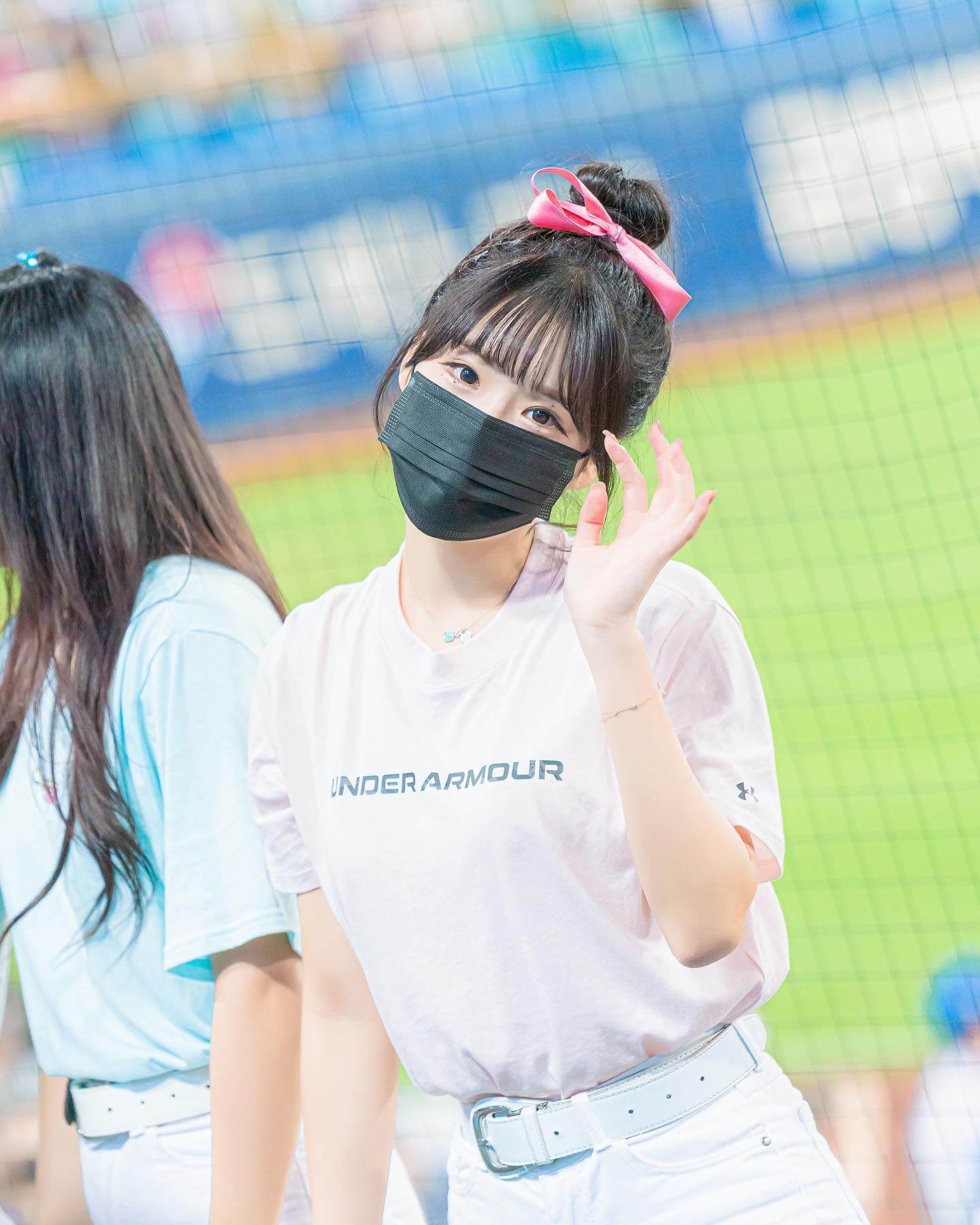 可爱的韩国啦啦队队长崔洪罗图片