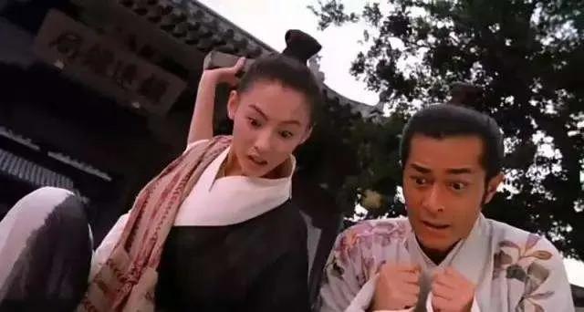 有什么电影适合情侣晚上在家看？