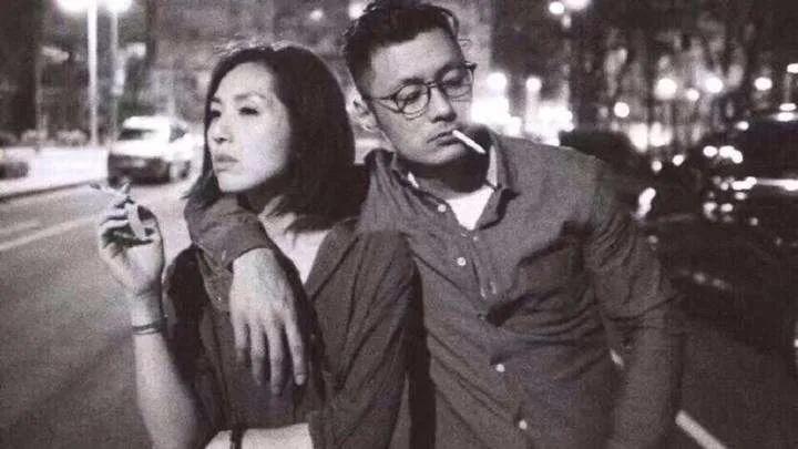 有什么电影适合情侣晚上在家看？