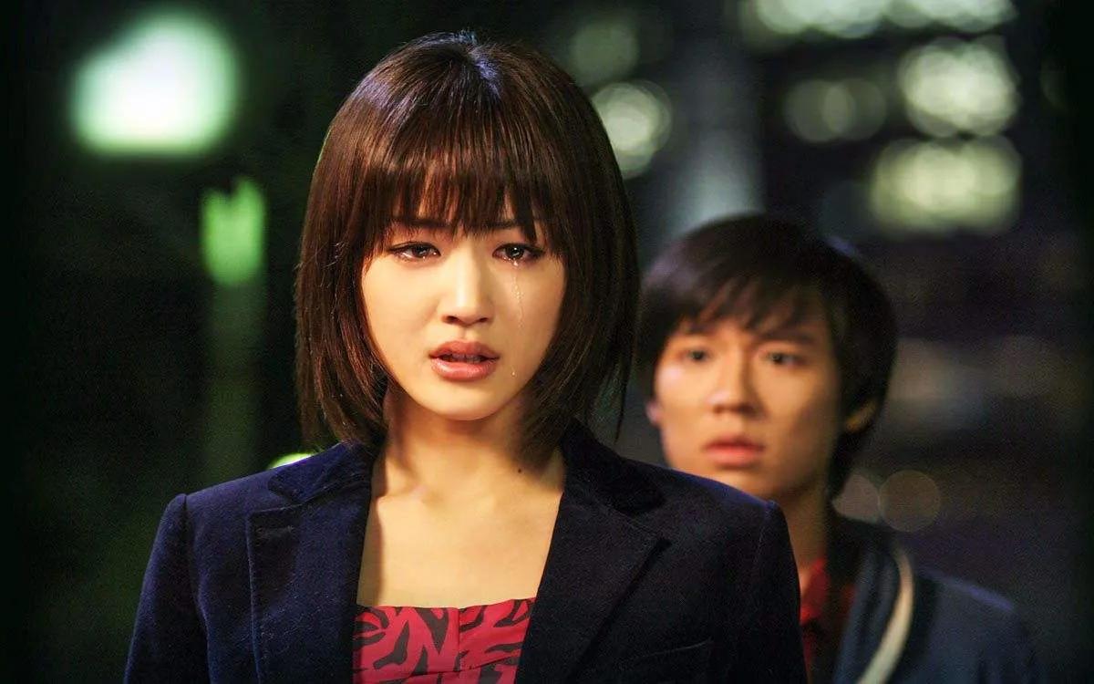 有什么电影适合情侣晚上在家看？