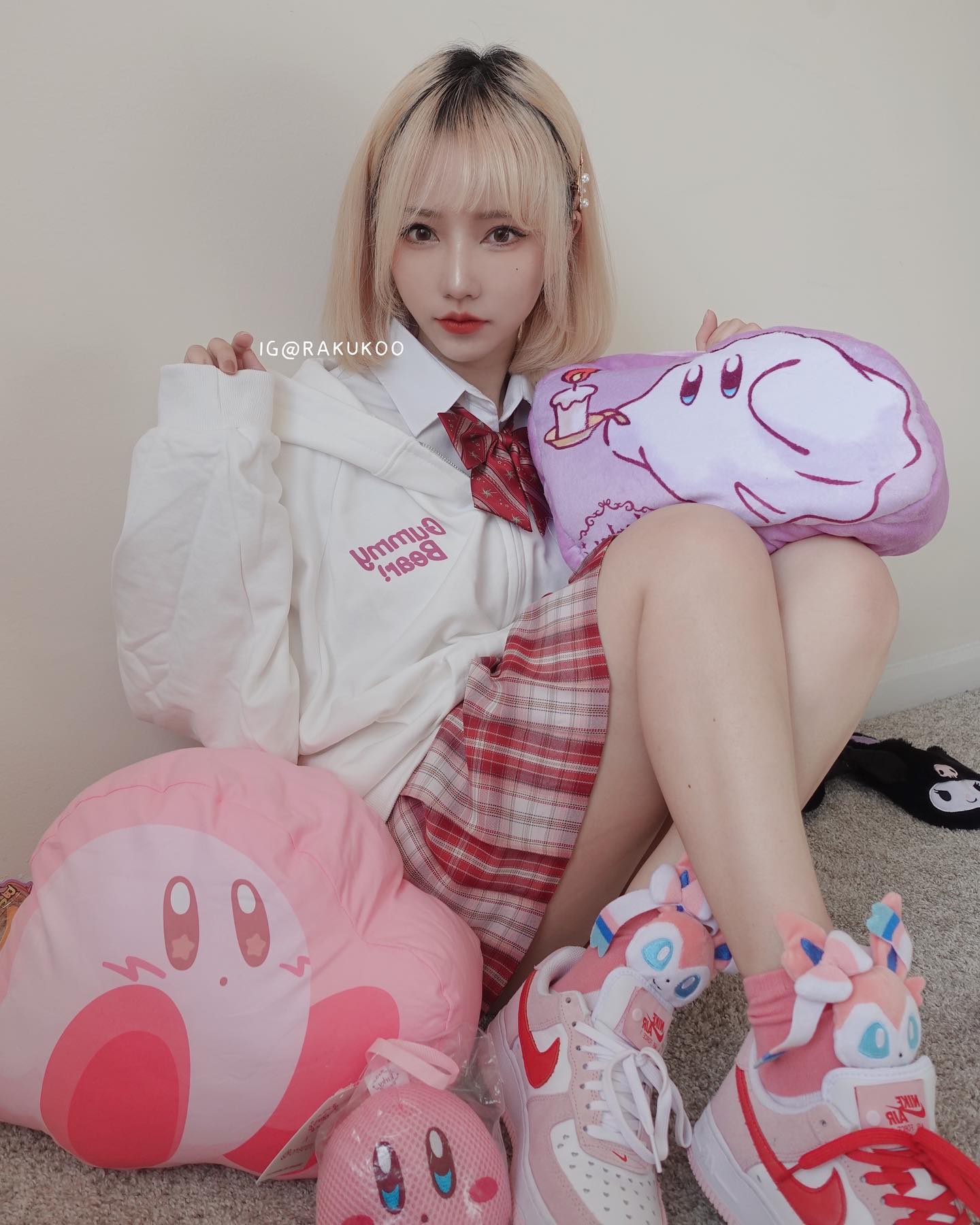 洛洛子rakukoo,性感百变的COSER