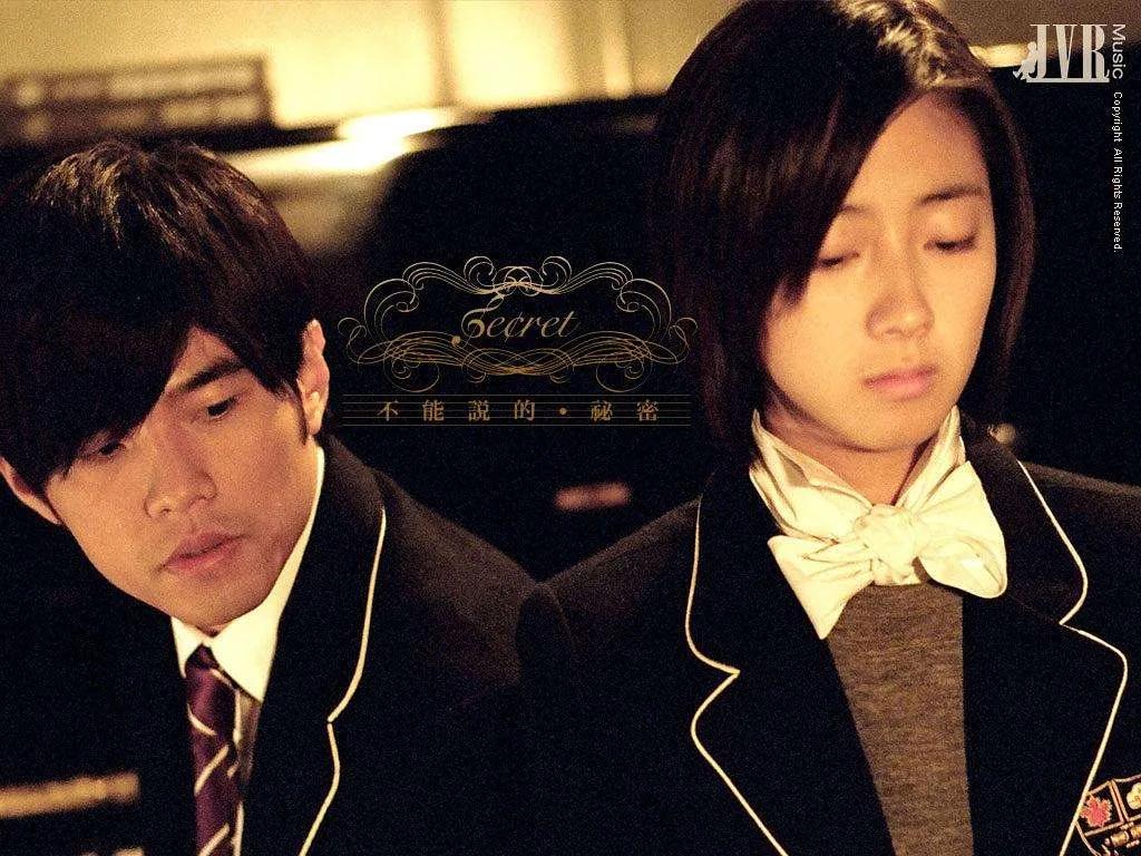 有什么电影适合情侣晚上在家看？