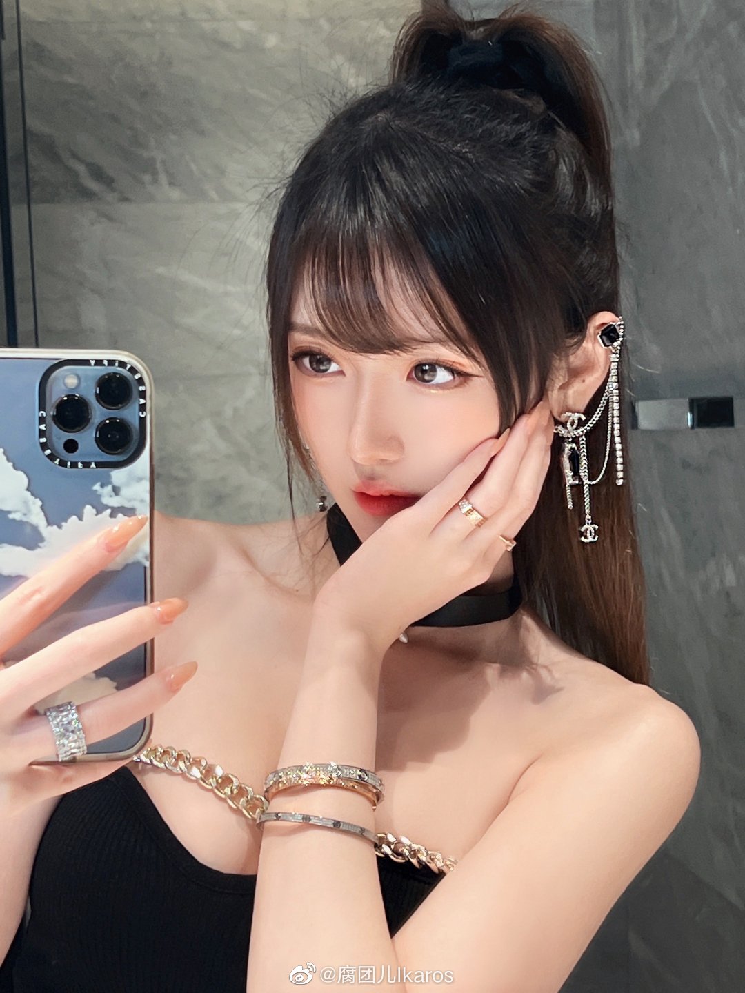 颜值主播-腐团儿Ikaros 近期动态照片