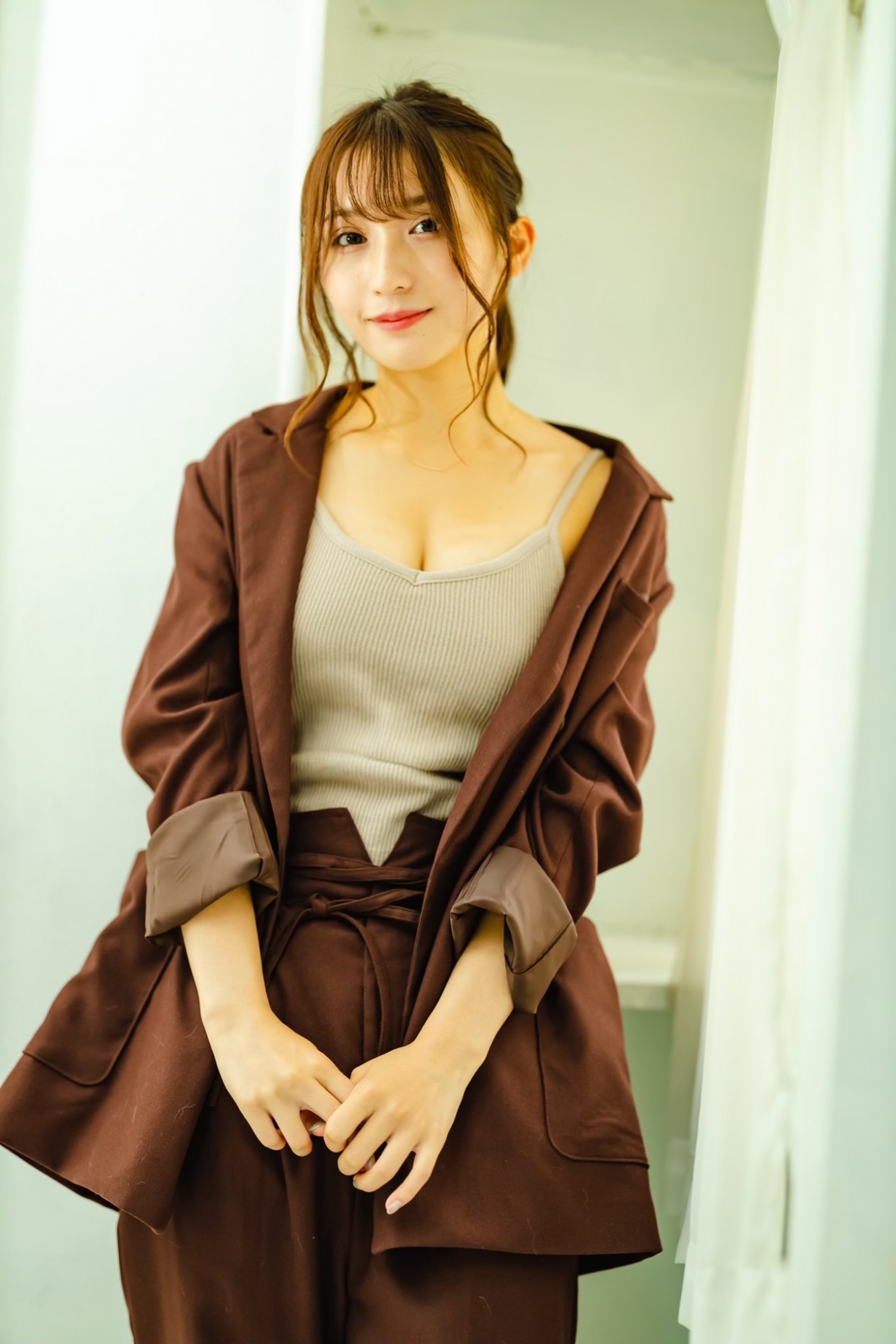 呆萌虎牙妹「伊藤爱真」治愈笑容甜度破表