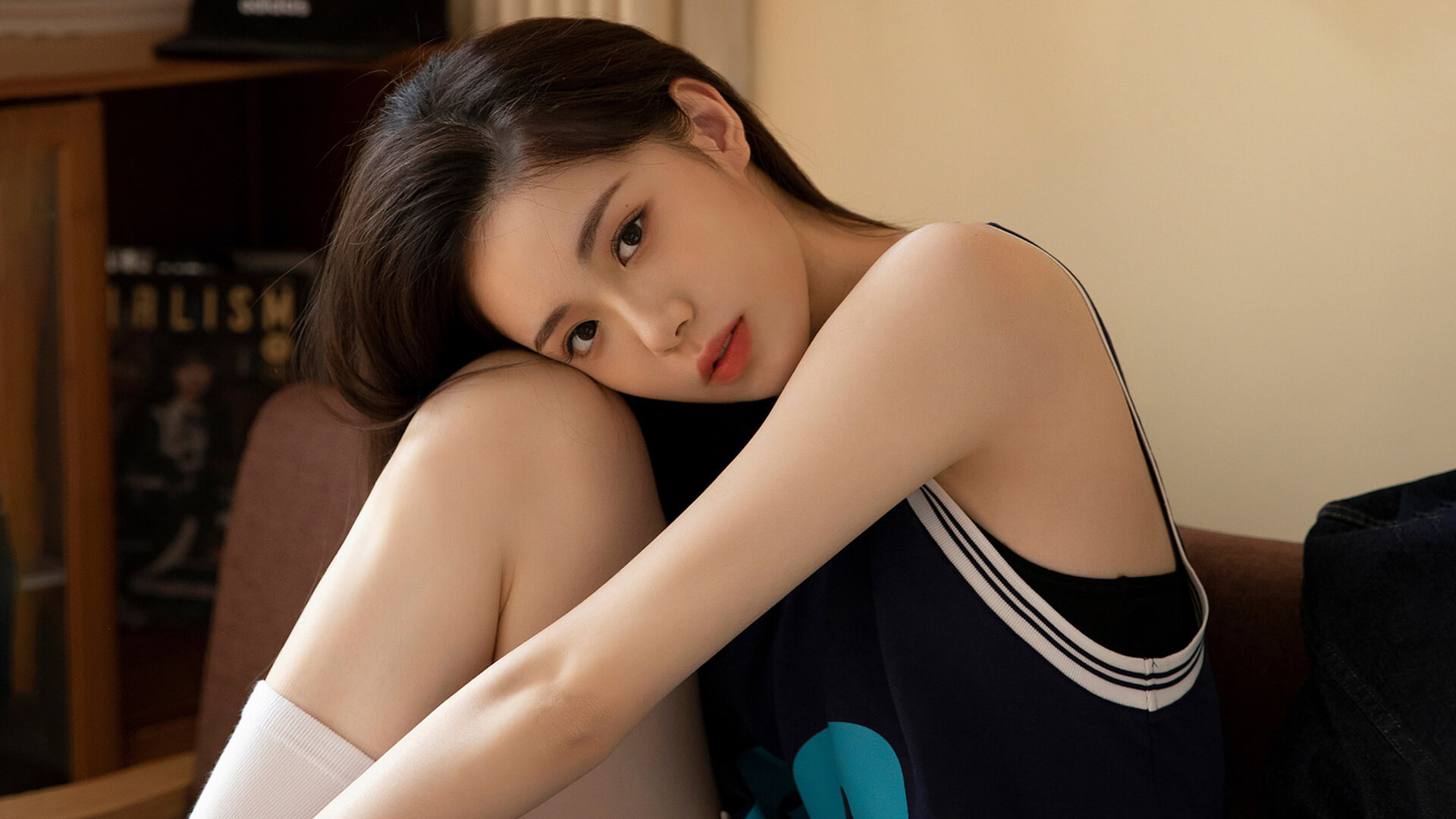 精选《绝美佳人》高清养眼好看好身材美女电脑壁纸