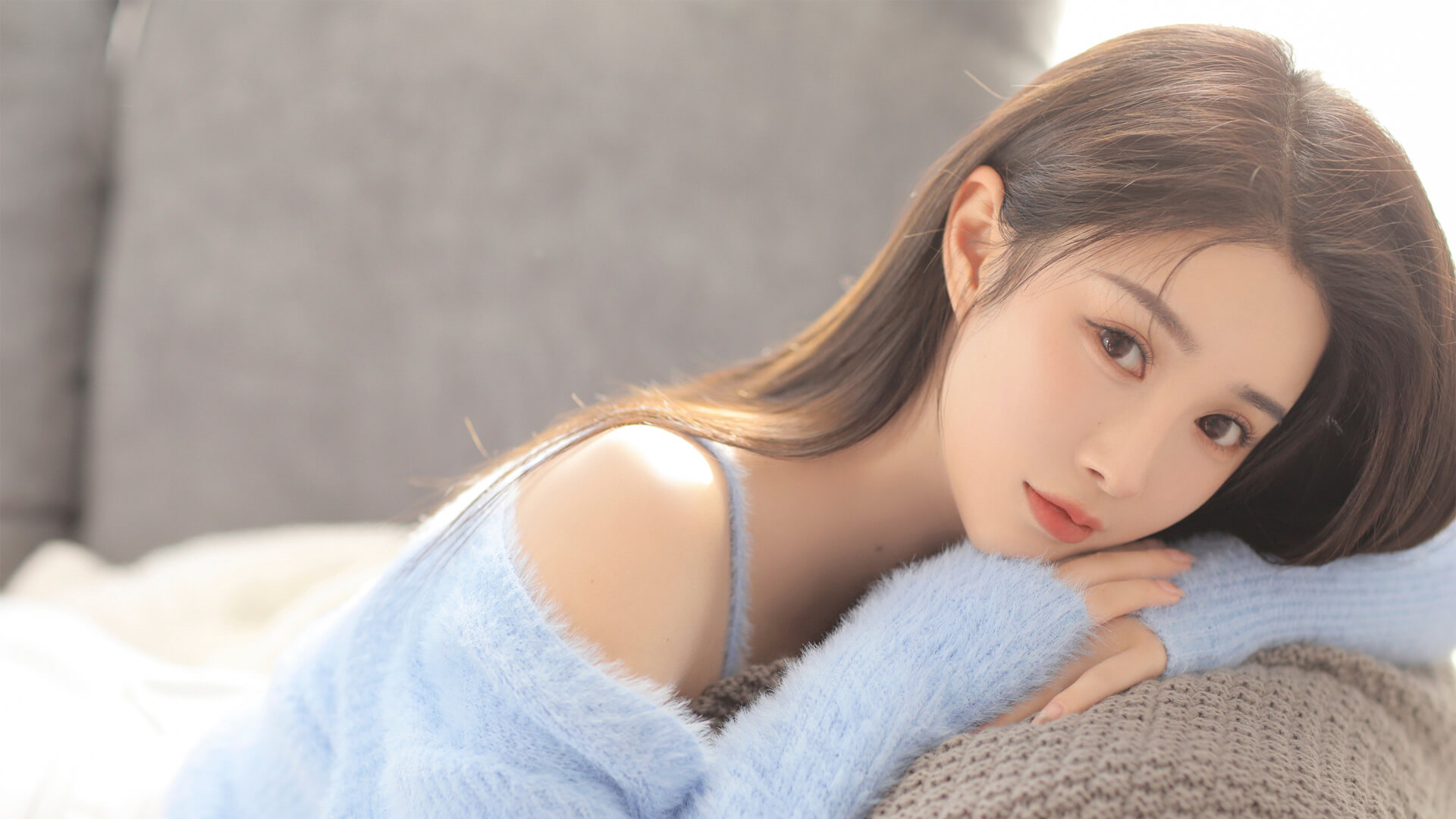 精选《绝美佳人》高清养眼好看好身材美女电脑壁纸