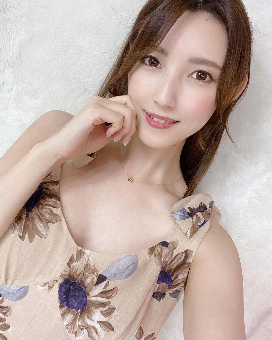 森泽佳奈资料简介及高清生活写真图片