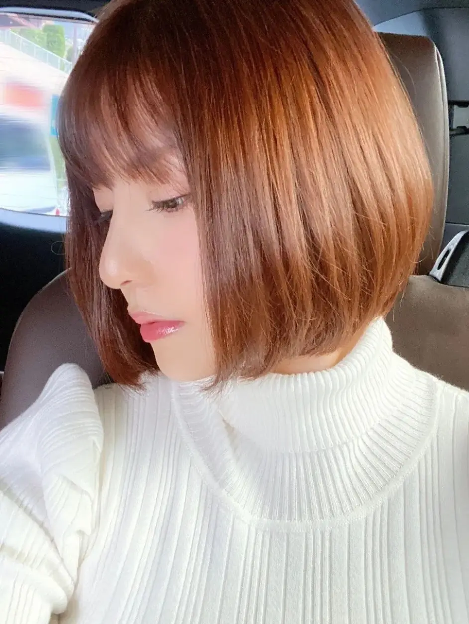 岛国女星有栖花绯ins图集，暗黑界第一罩杯！