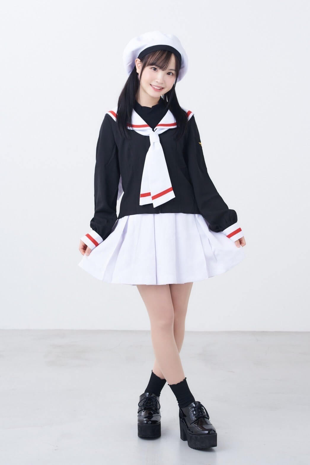 不挑食的工藤拉拉写真分享，暗黑界的女战神！