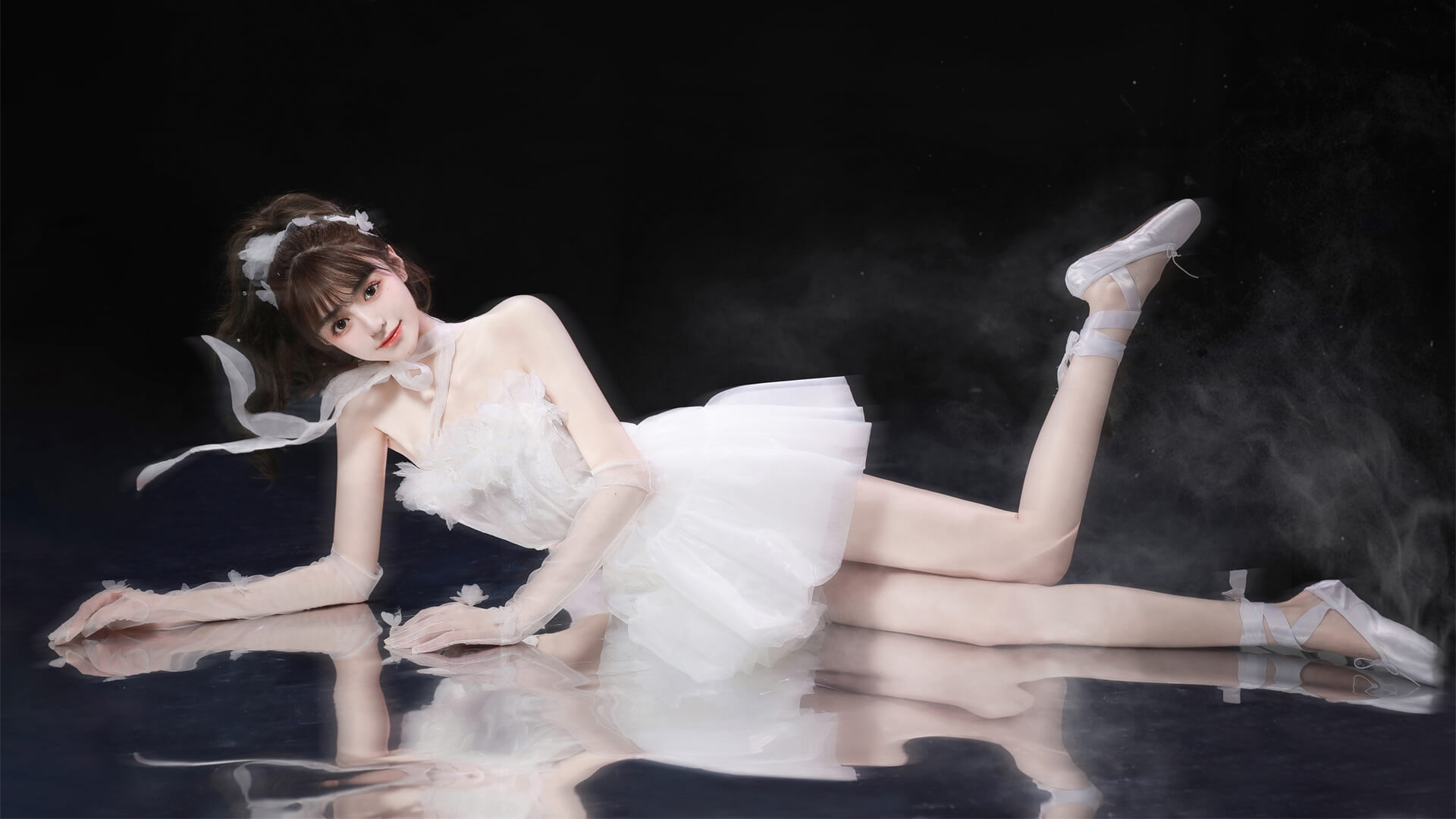 精选《绝美佳人》高清养眼好看好身材美女电脑壁纸