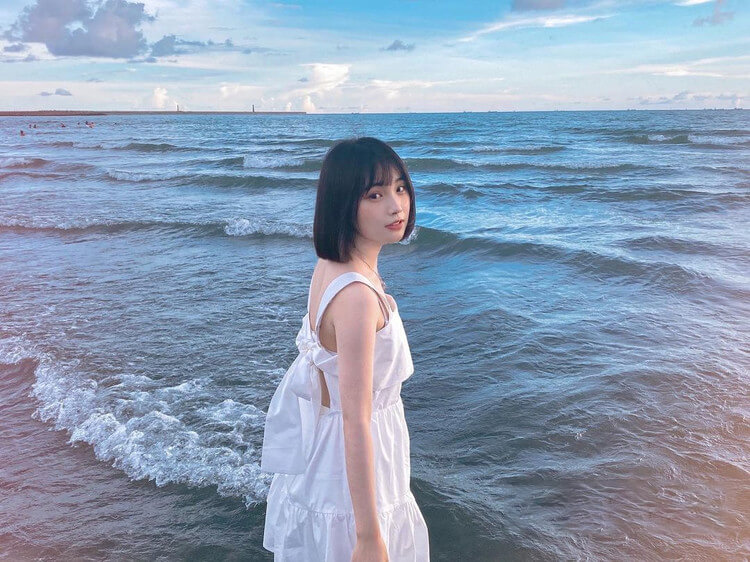 樱木梨乃个人资料照片，爱笑的短发女孩