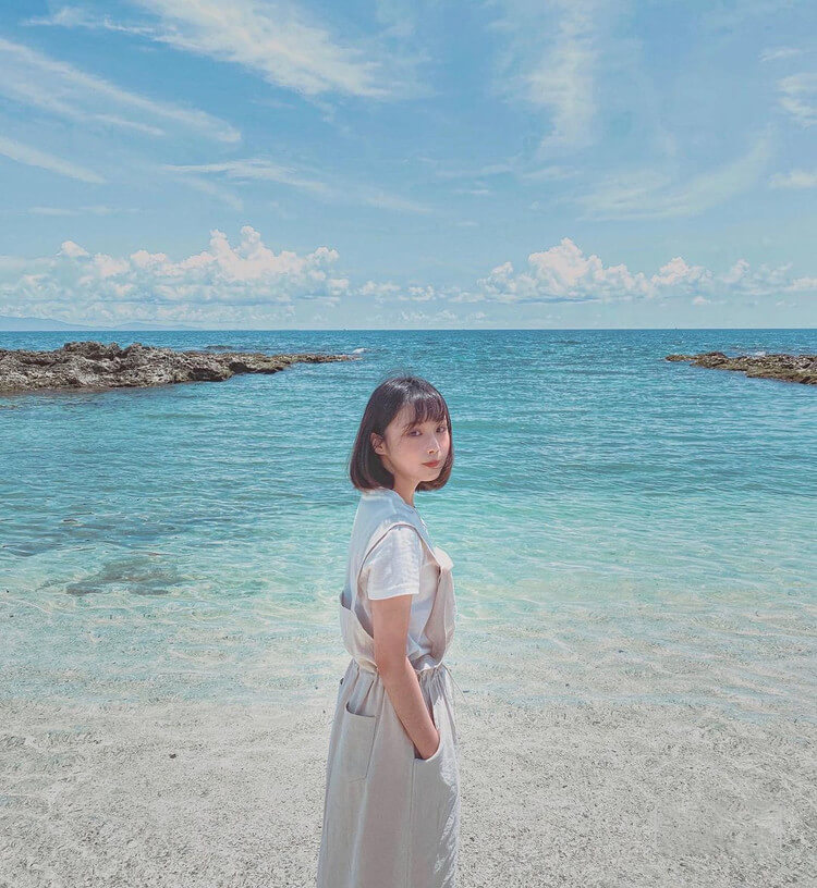 樱木梨乃个人资料照片，爱笑的短发女孩