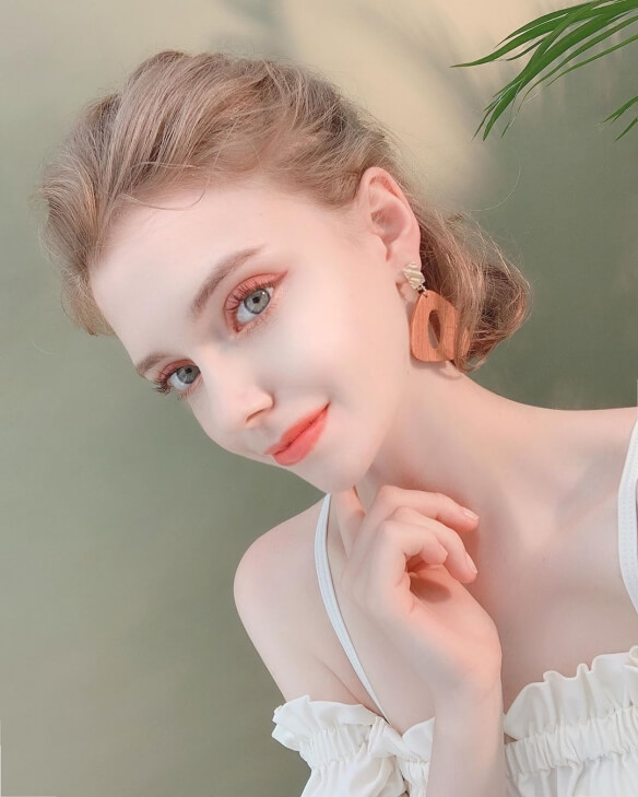 德韩混血美女模特Chloe照片 爆红网络被誉为人间仙女！