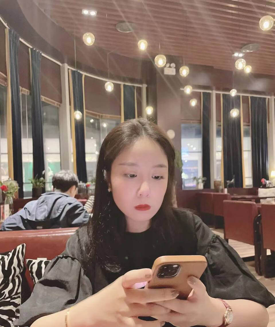 唐山花店老板娘视频被全网疯传，网友调侃老板娘技术不错