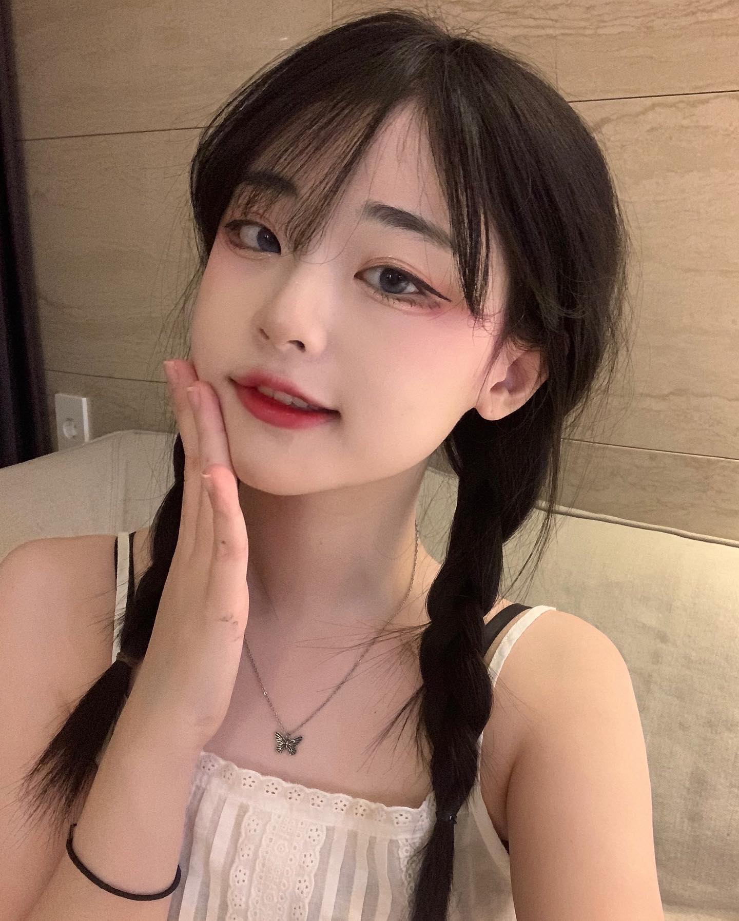 张娜英南韩魅魔纯欲天花板