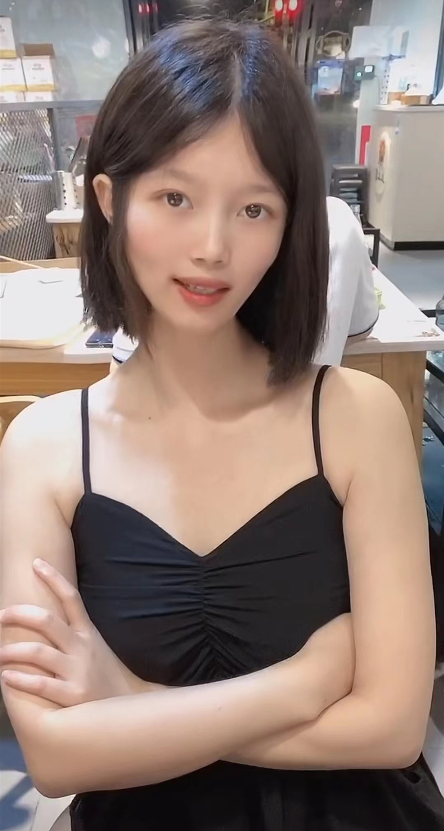 网红黑料吃瓜 抖音甜甜佳倒立12分钟视频被曝光