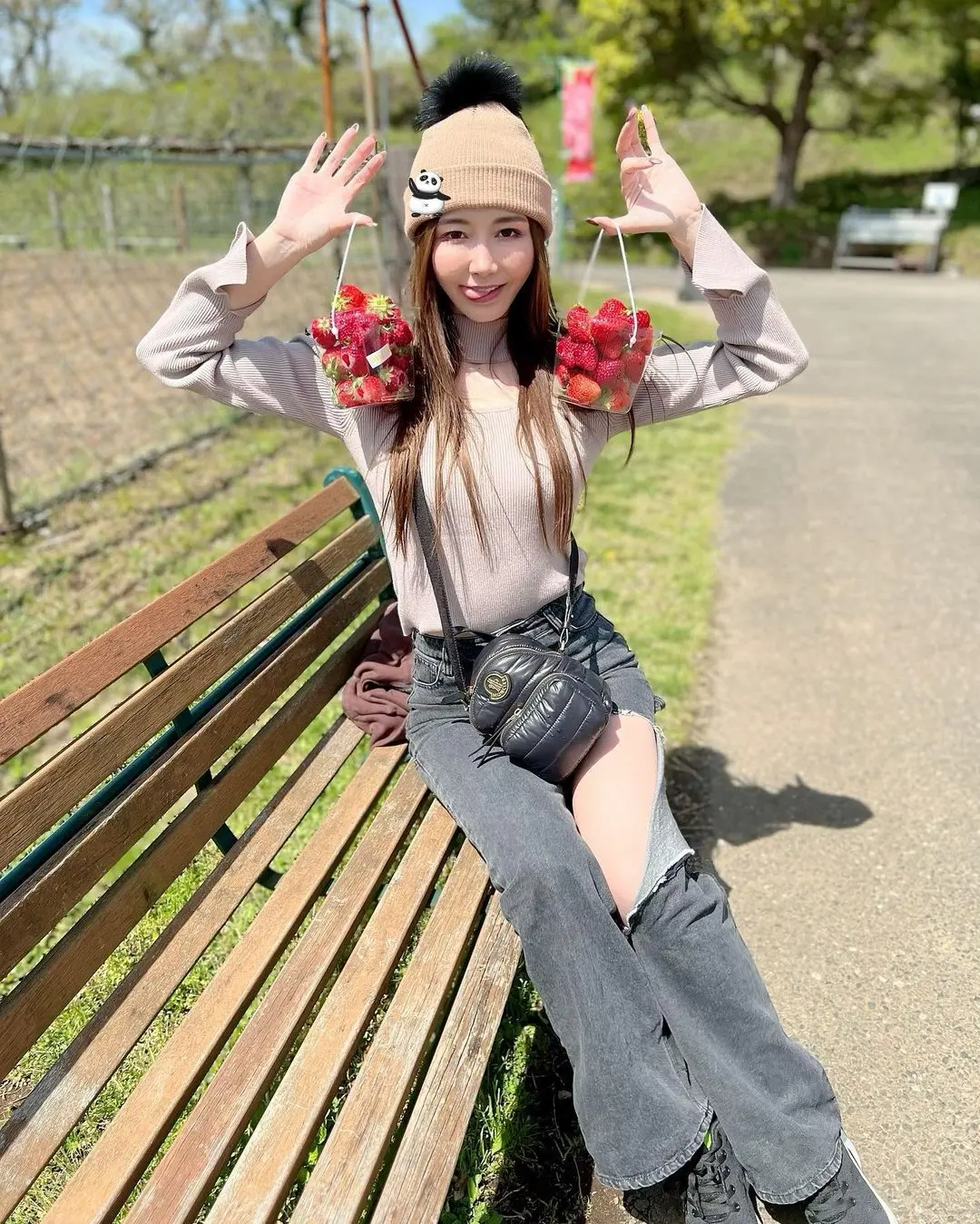 爱弓凉(爱弓りょう 三浦步美)个人资料介绍及照片