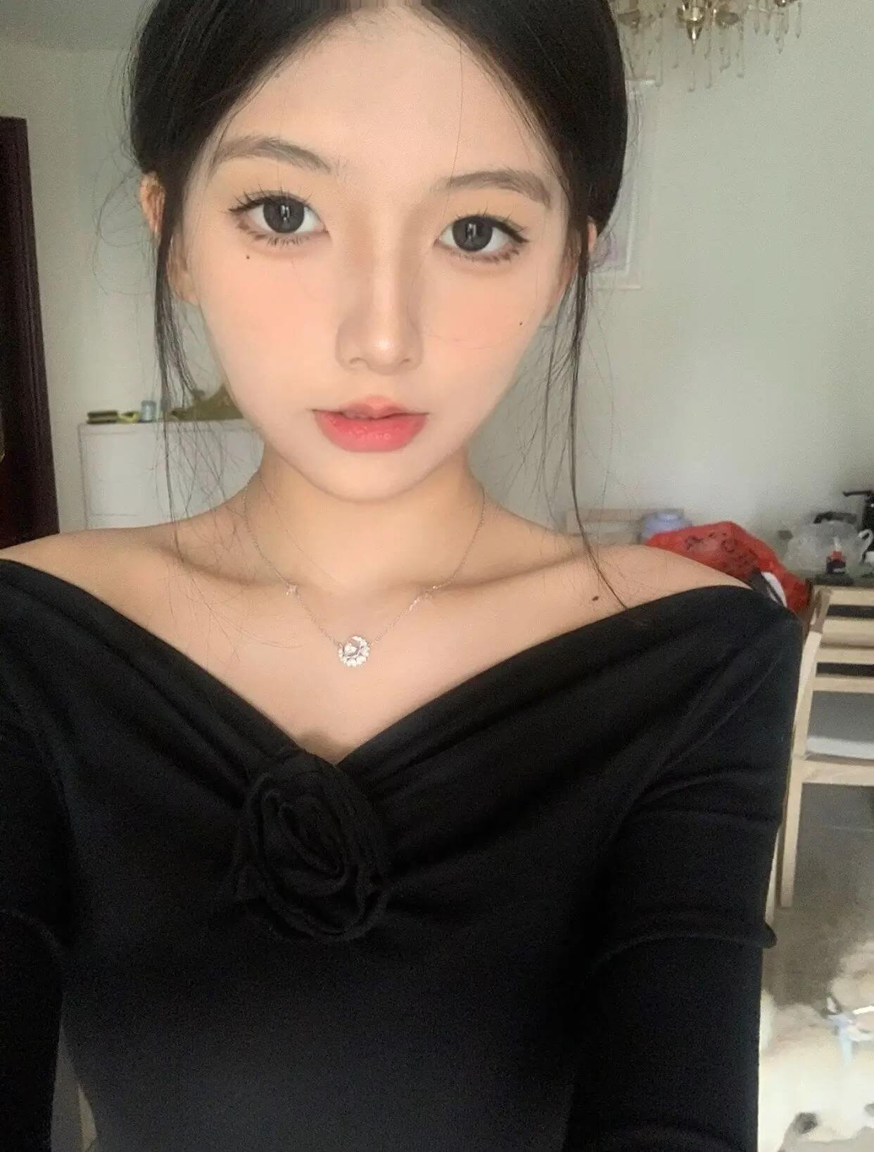 薛之谦南宁演唱会素颜女神，来自北海的小雅照片