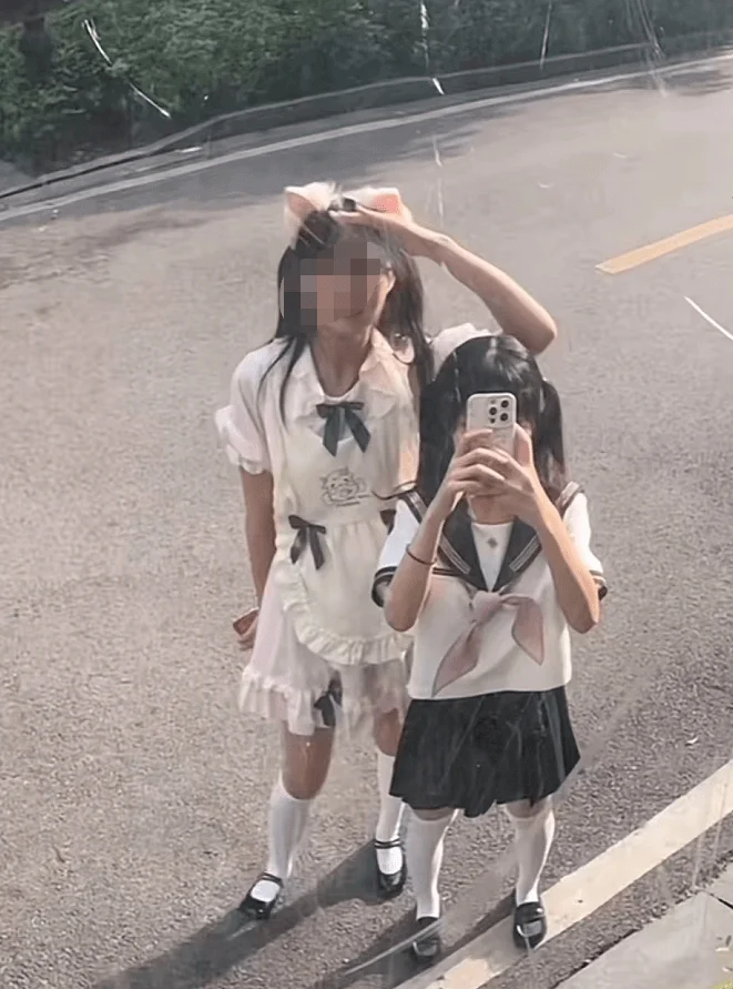 B站网红交往假富二代被骗24万后，7分钟视频疑流出