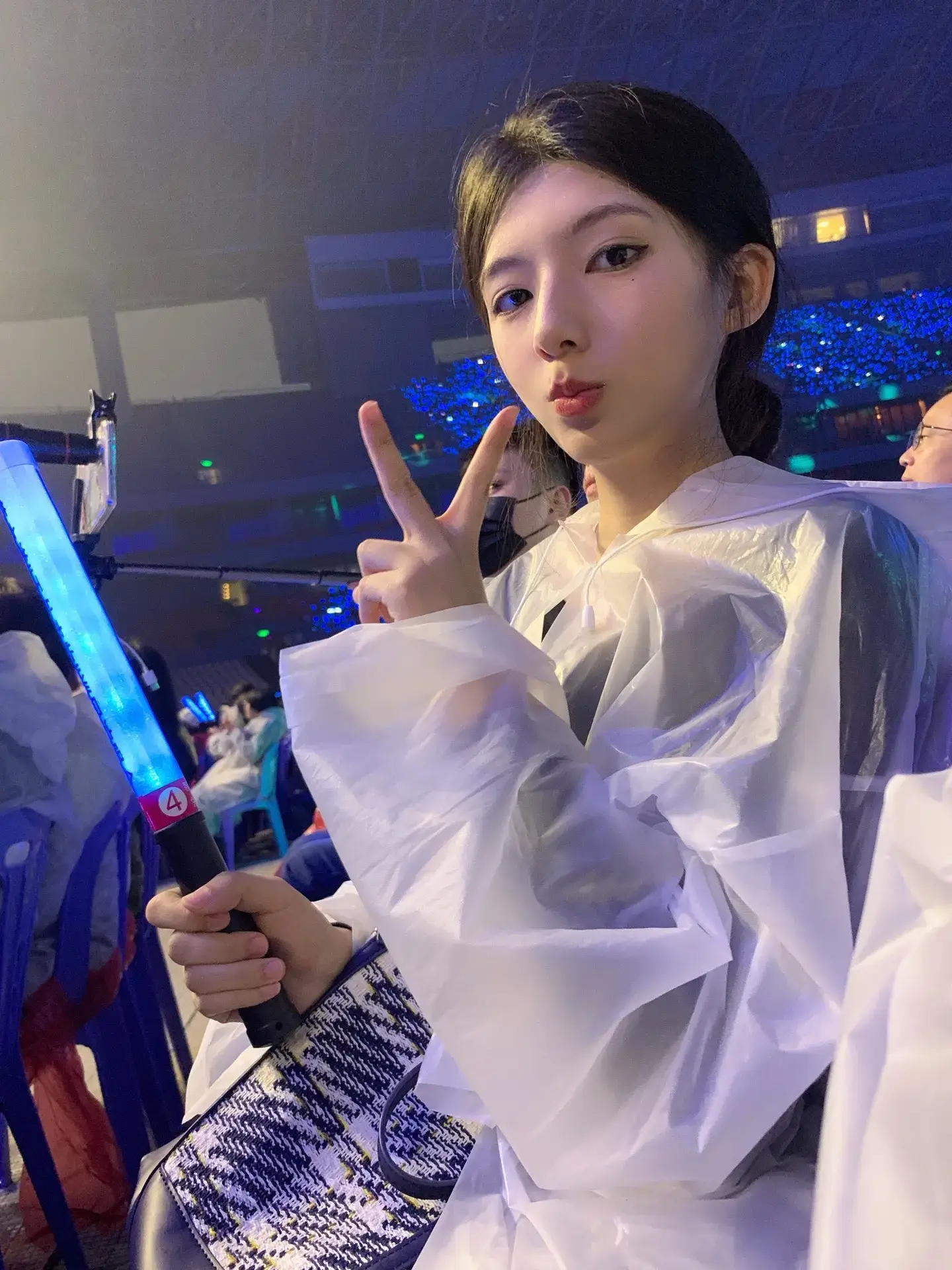 薛之谦南宁演唱会素颜女神，来自北海的小雅照片