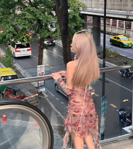 网红韩婧格打扑克是什么梗，韩婧格1分32秒视频是真的吗？