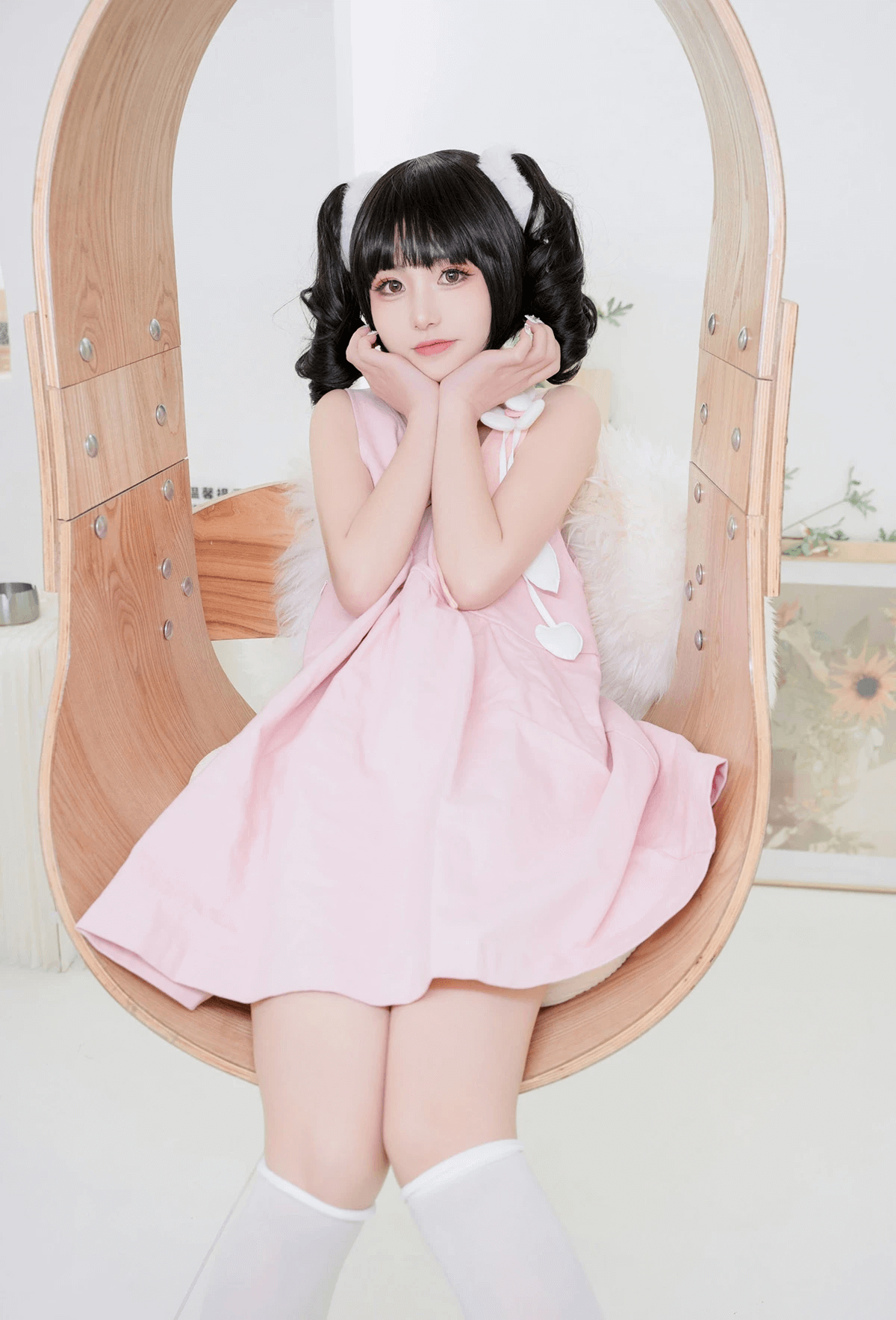 爆机少女喵小吉 - 蜜桃乌龙粉裙少女