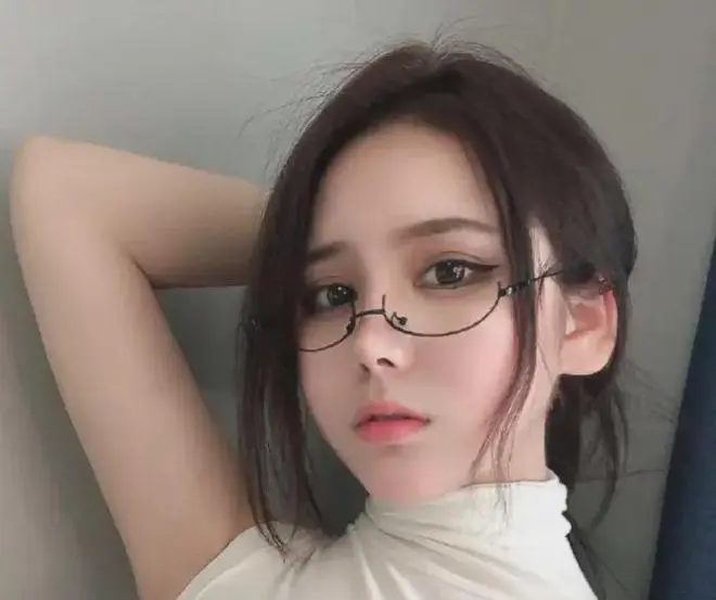 奔跑的晶骡子红酒视频泄露走红成梗，网传8部视频资源