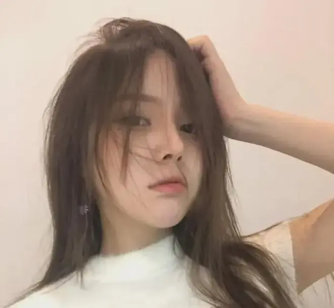 奔跑的晶骡子红酒视频泄露走红成梗，网传8部视频资源