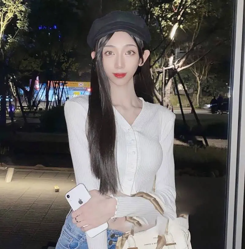 湖南长沙学院美女校花2分09秒视频流出，疑似被富二代包养！