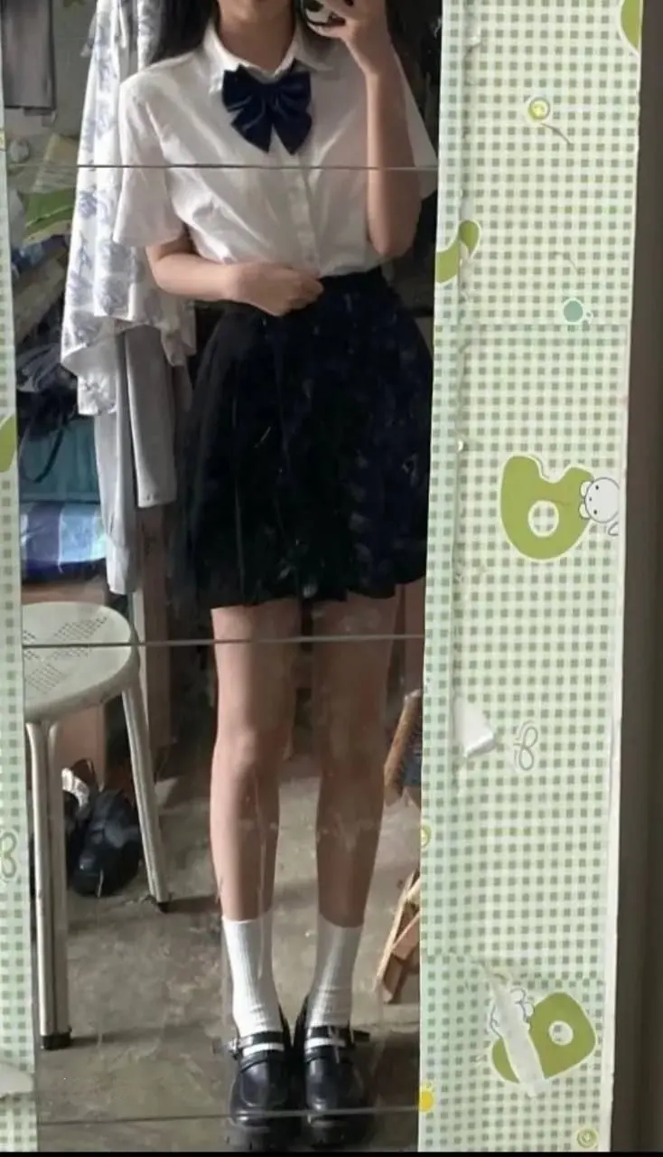 武汉科技大学孟琳的瓜 与男友自拍视频流出颜值身材真好