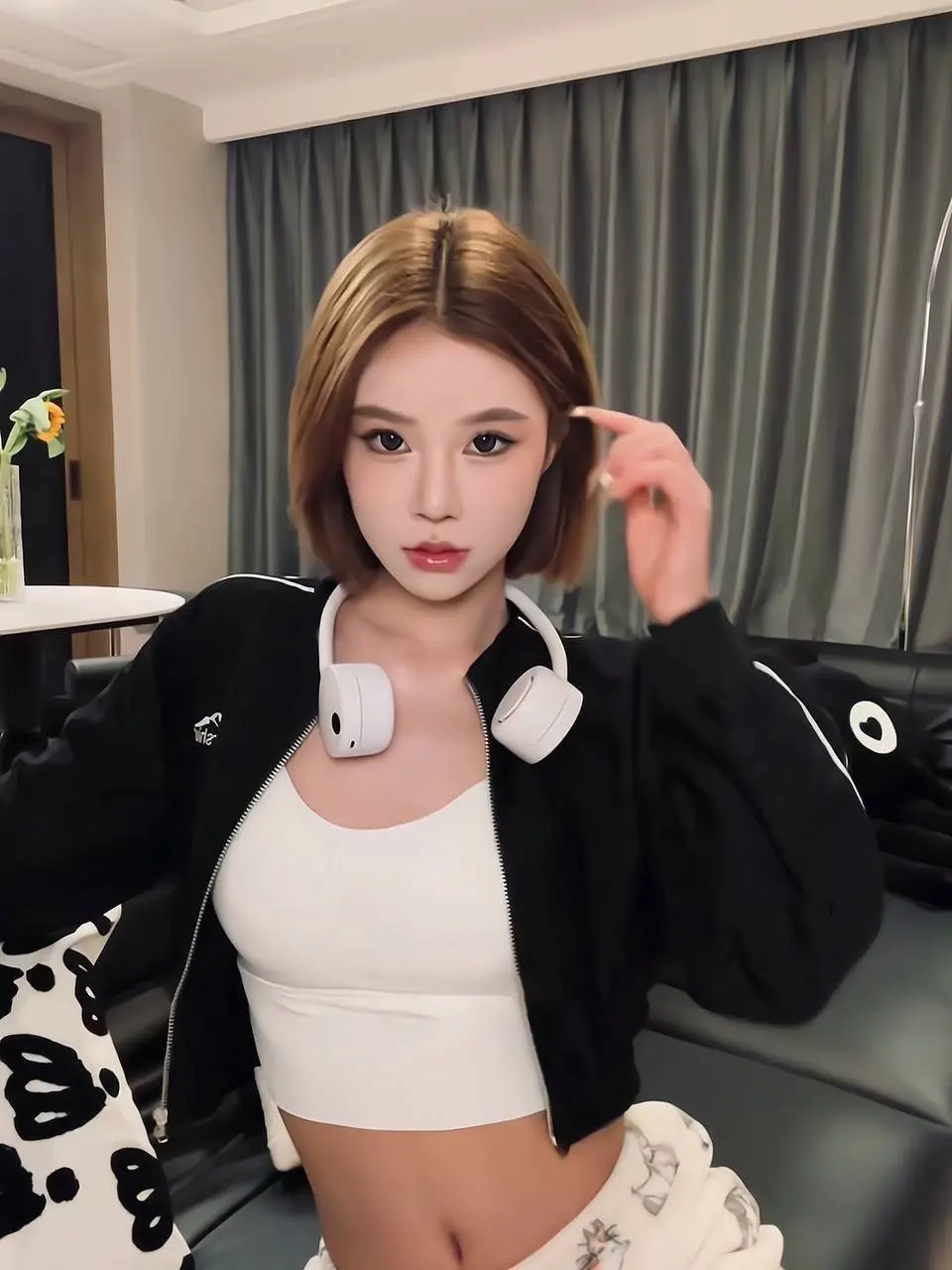 抖音网红王多鱼打扑克视频曝光，又一段2分44秒视频流出