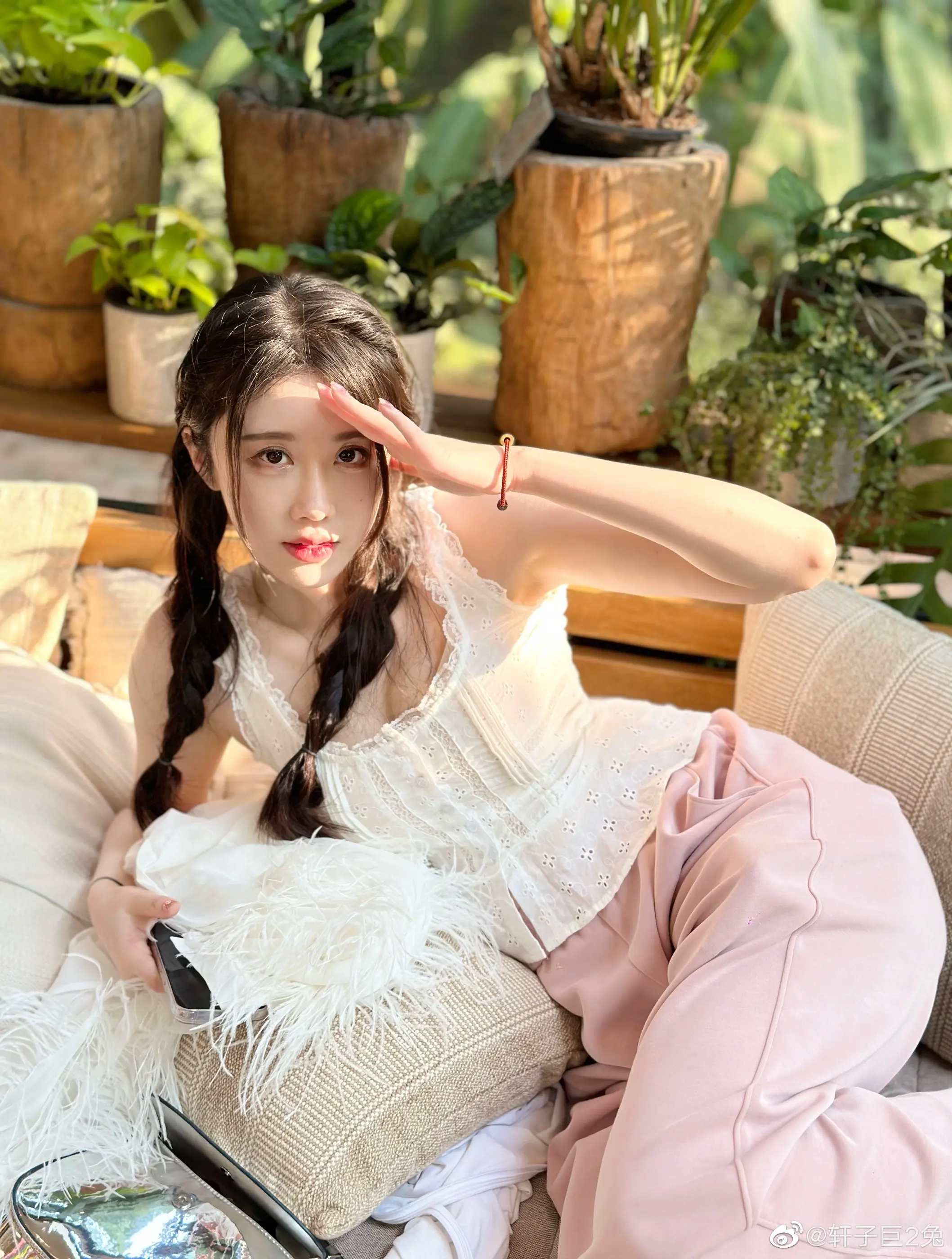 轩子巨2兔近期动态和照片，不敢相信这是奔4的身材！