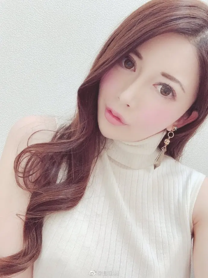 目黑惠(目黒めぐみ)个人资料简介及作品写真图片