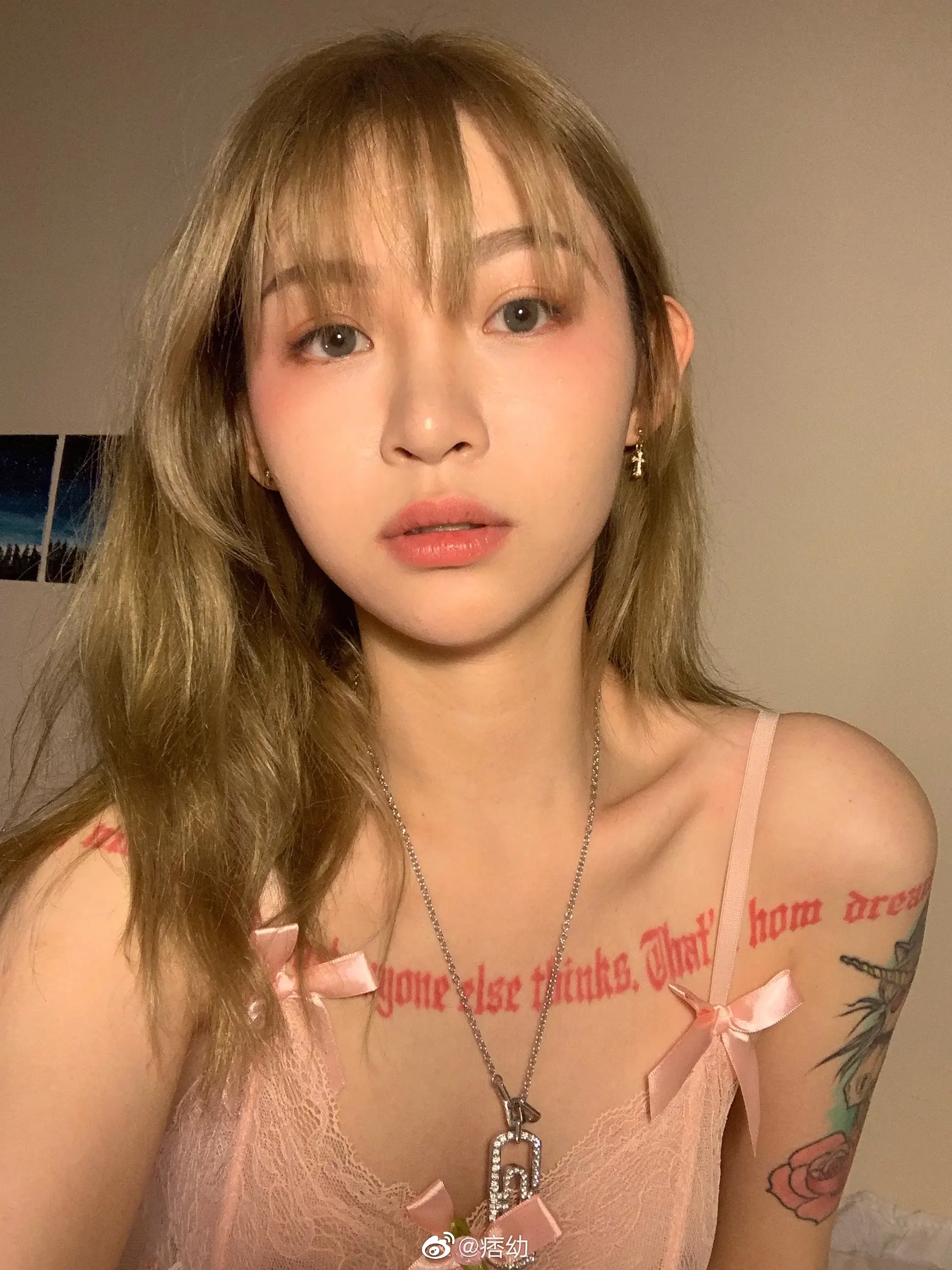 痞幼黑料不打烊858张图片，以前的黑历史照片流出